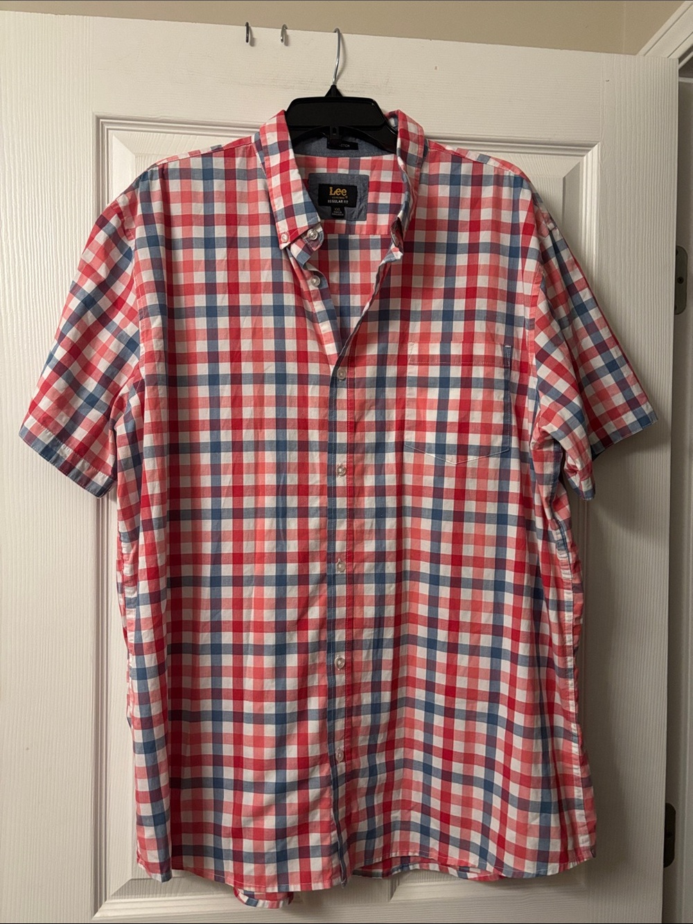 Lee Red, Blue & White Short-Sleeve Plaid Button-Down Shirt